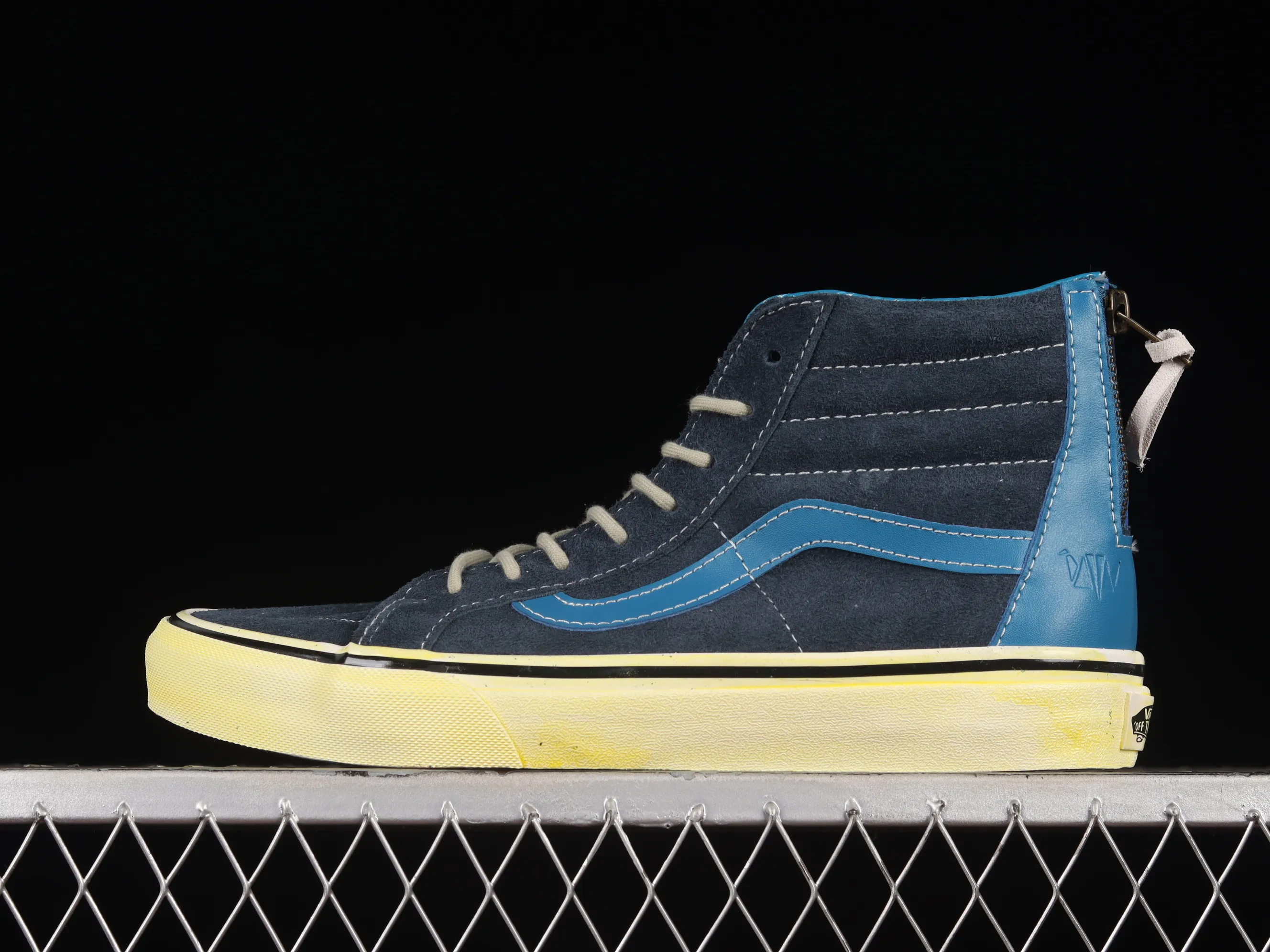 All categories Vans Vans series Vans Hi Vans high-top Vans Sk8-Hi x Liberaiders Qianzhihe joint high-top casual sneakers VN0A5KRCBZZ